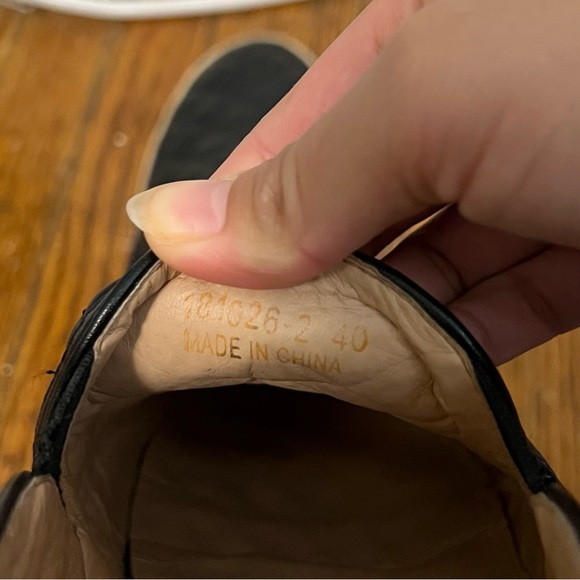 Ecentrcq Black slip on sneaker loafer quilted pattern slippers loafers sneakers - Picture 7 of 7